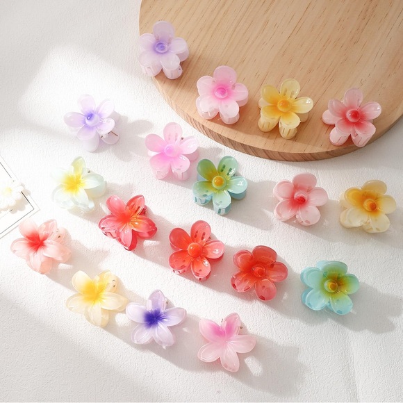 Small Flower Hair Clips for Women Girls, Cute, Non Slip Strong Hold Hair Clips - Picture 6 of 9